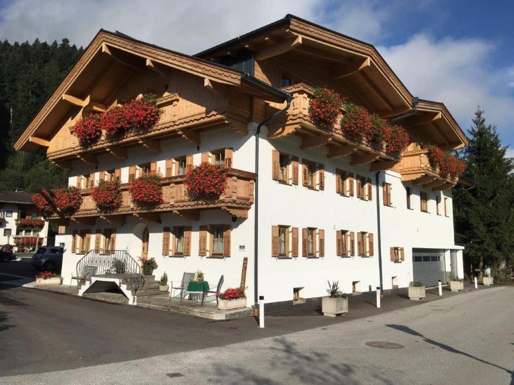 Apart Soellbacherhof Fügen Εξωτερικό φωτογραφία