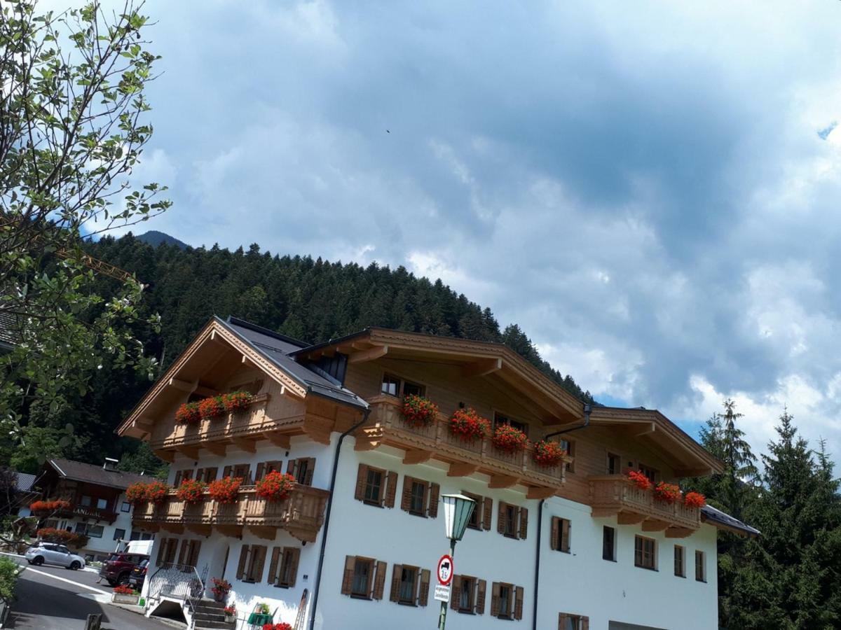 Apart Soellbacherhof Fügen Εξωτερικό φωτογραφία